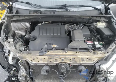 2015 Toyota Highlander Xle z USA, uszkodzony, nr VIN 5TDJKRFH1FS136644